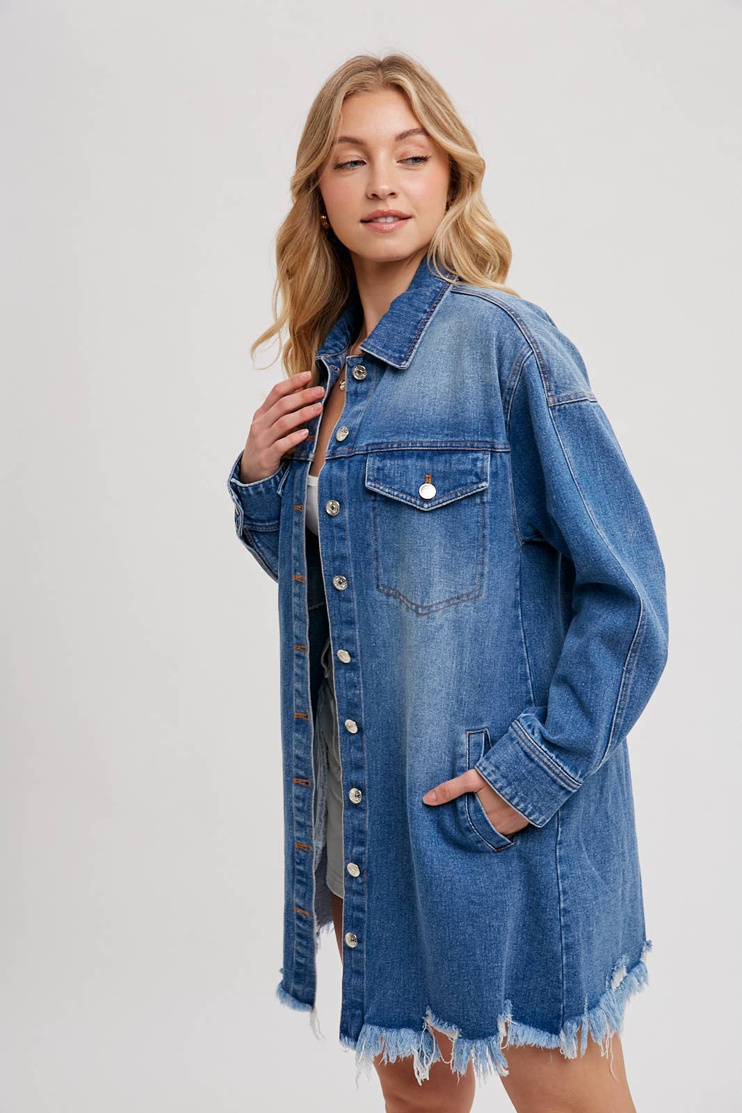 DISTRESSED FRAYED-TRIM DENIM SHIRT JACKET