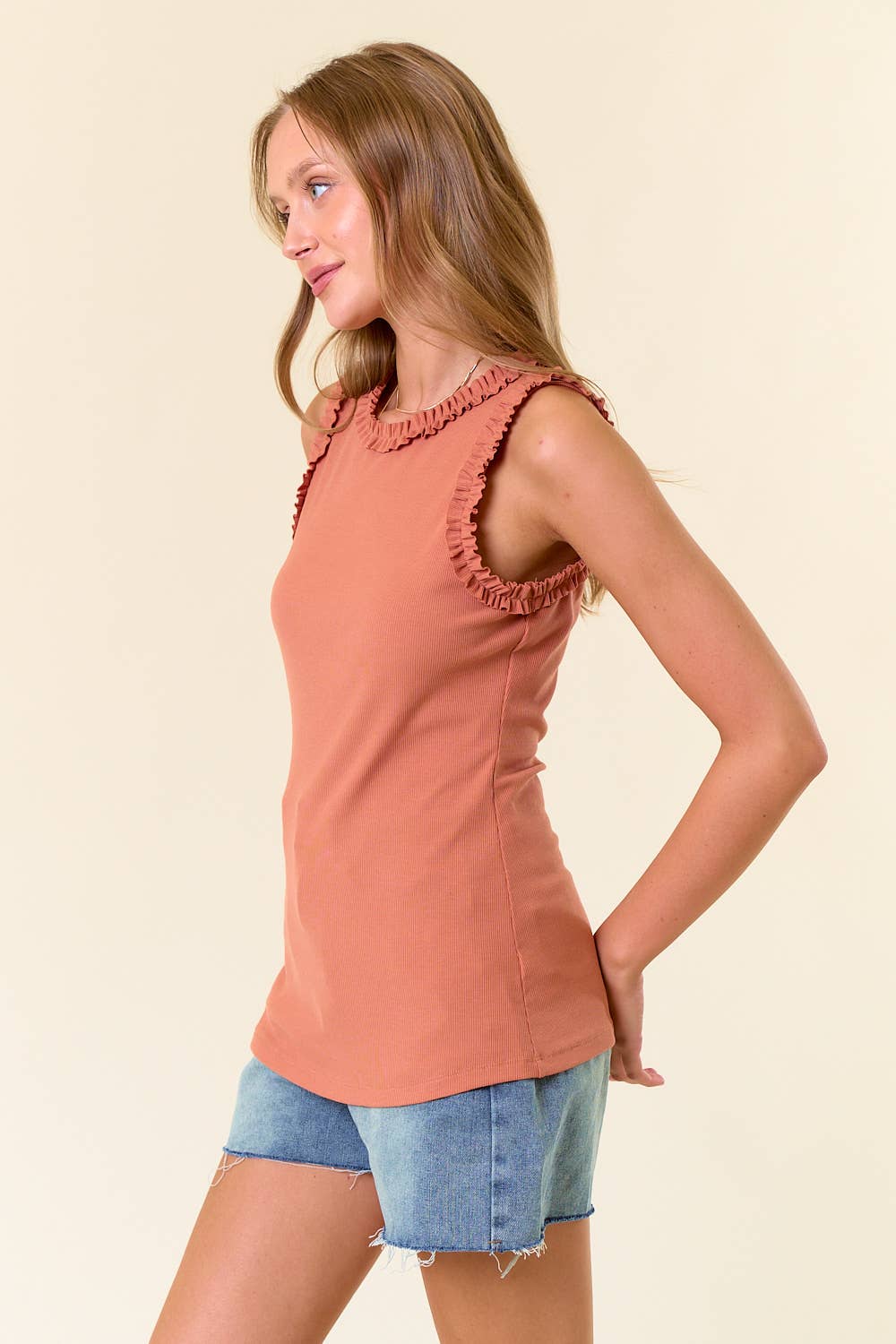 RUFFLE TRIM KNIT TANK