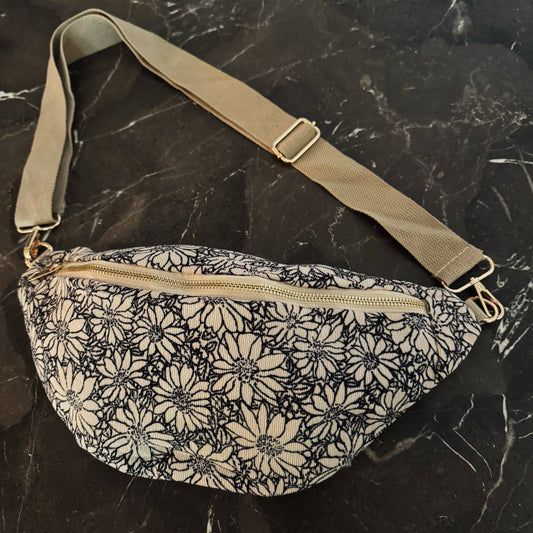 Vintage Floral Sling Bag –