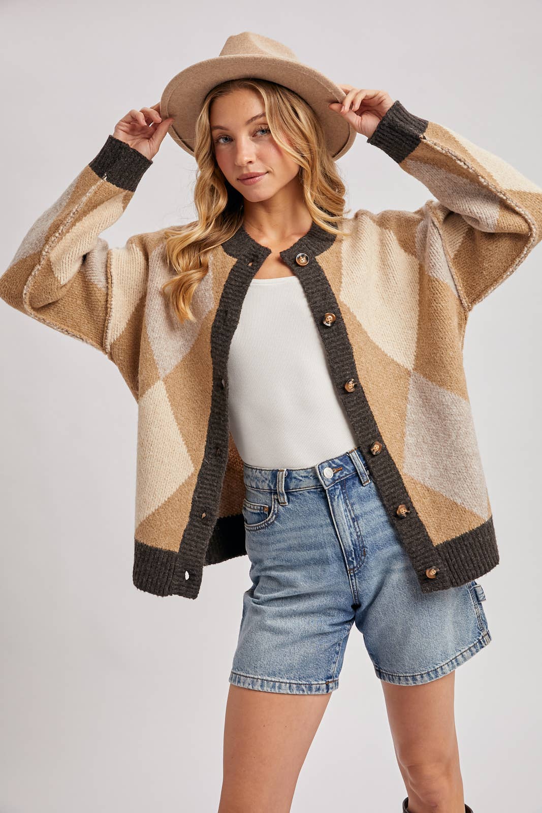 BUTTON DOWN ARGYLE KNIT SWEATER CARDIGAN