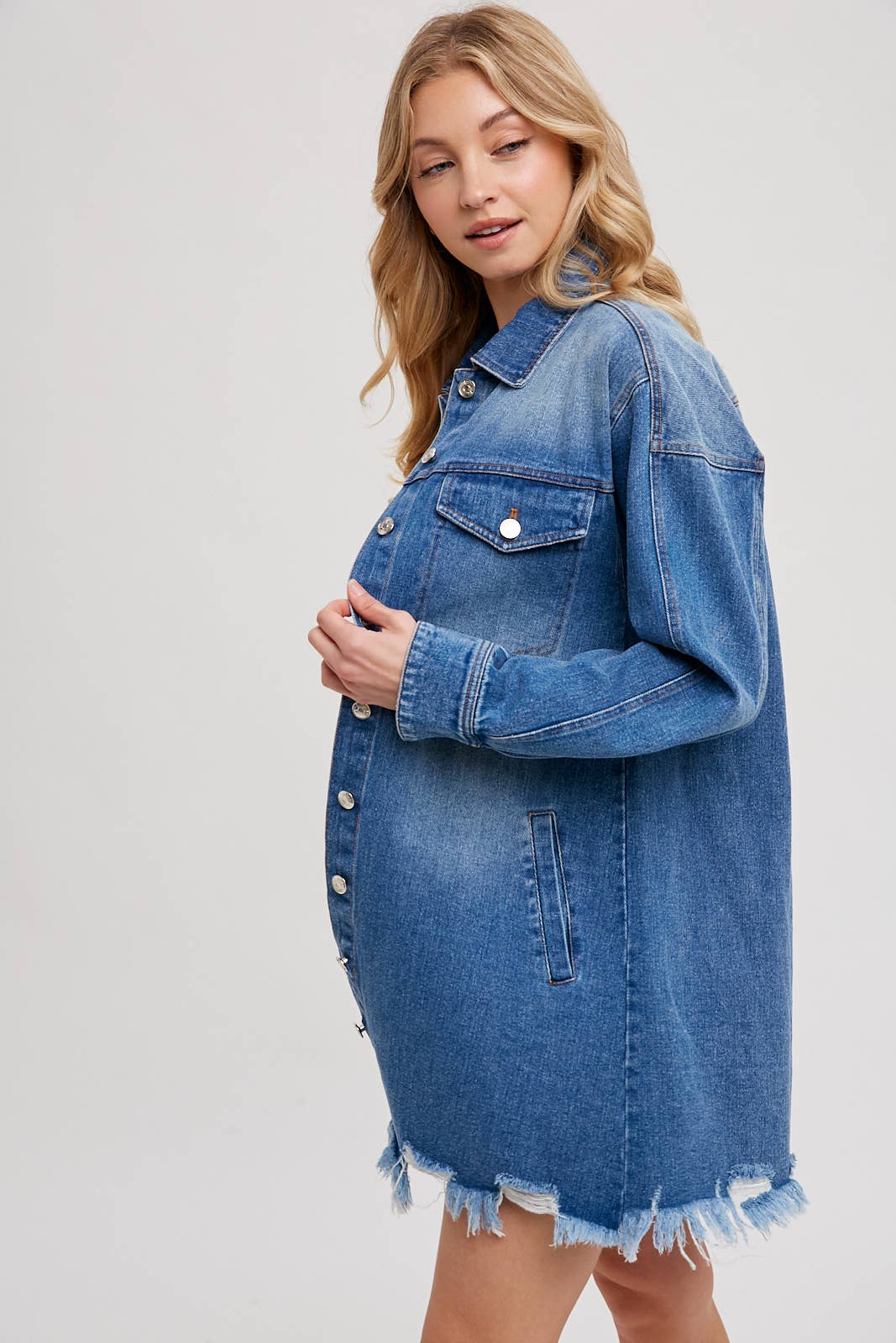 DISTRESSED FRAYED-TRIM DENIM SHIRT JACKET